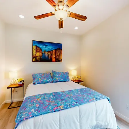 Watercolor Dreams On Waco Vila